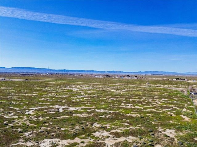 47500 5th Street, Lancaster, CA 93535