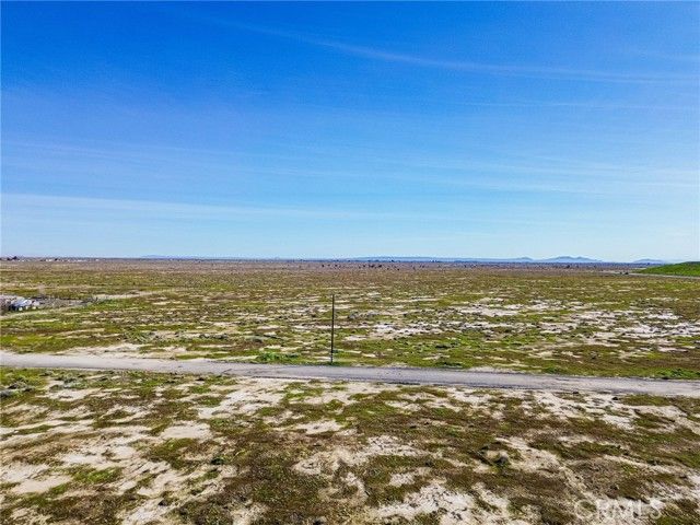 47500 5th Street, Lancaster, CA 93535