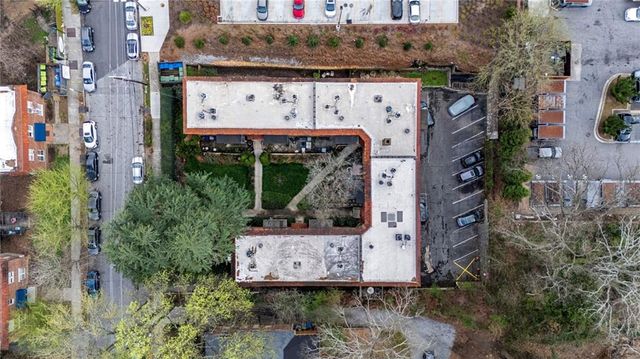 677 Somerset NE Terrace 2D, Atlanta, GA 30306