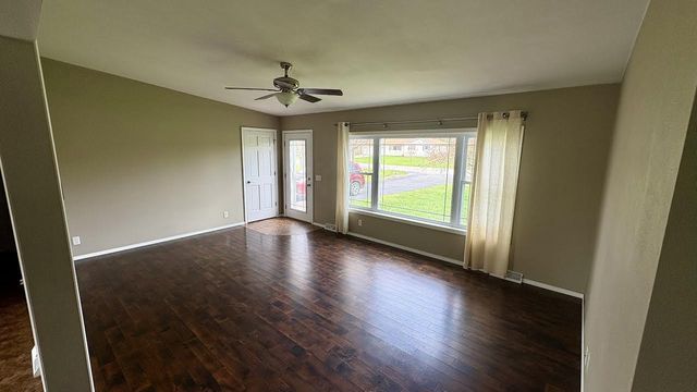6613 Abey Court, Evansville, WI 53536