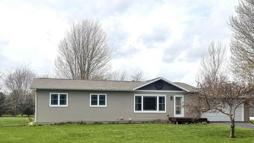 6613 Abey Court, Evansville, WI 53536