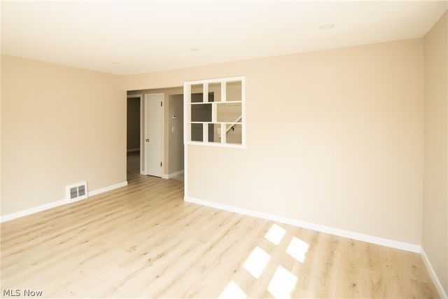 24791 Drakefield Avenue, Euclid, OH 44123