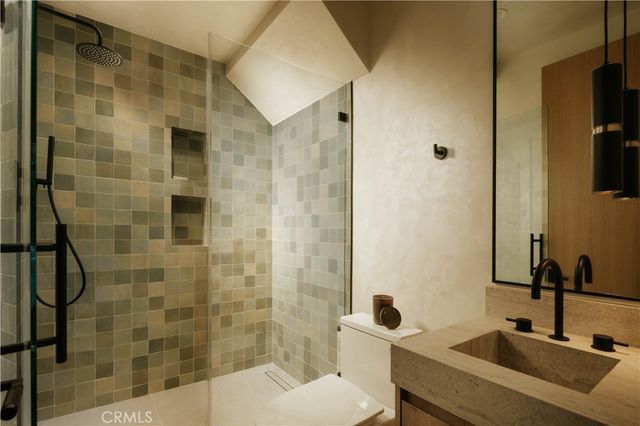 4273 Murietta Avenue, Sherman Oaks, CA 91423
