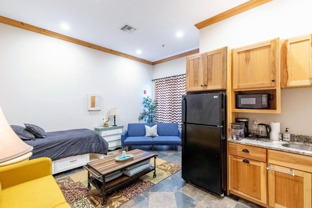 Image 22 of property listing at 14943 Paddock Drive, Wellington, FL 33414