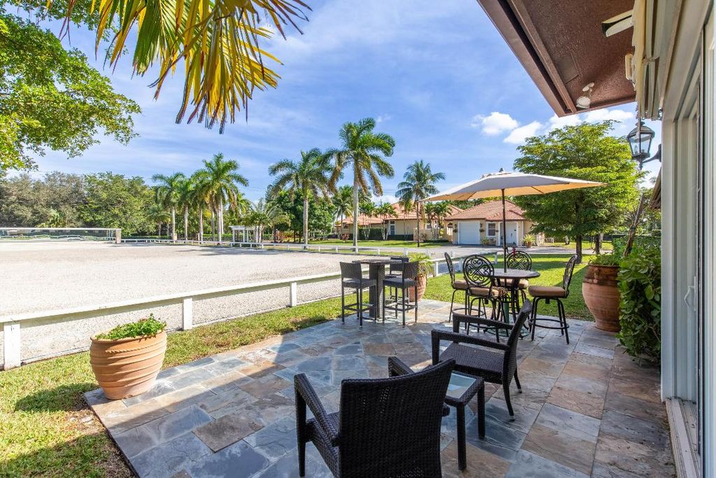 Image 29 of property listing at 14943 Paddock Drive, Wellington, FL 33414