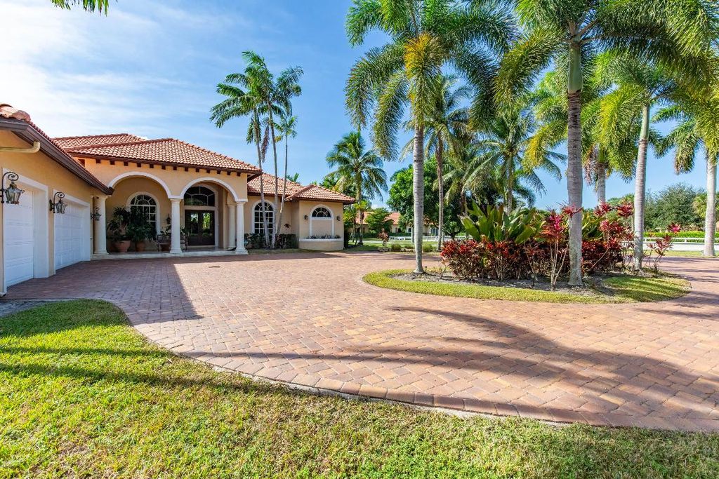 Image 33 of property listing at 14943 Paddock Drive, Wellington, FL 33414