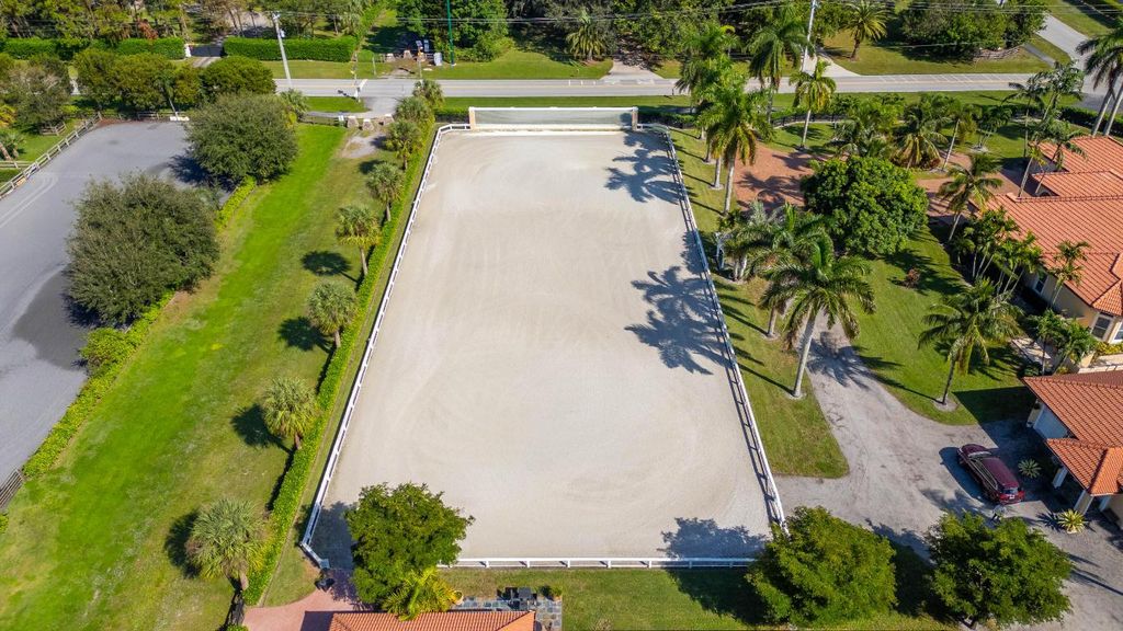 Image 39 of property listing at 14943 Paddock Drive, Wellington, FL 33414