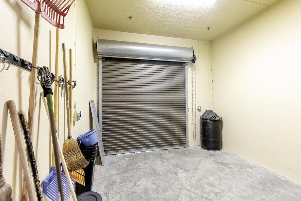 Image 40 of property listing at 14943 Paddock Drive, Wellington, FL 33414