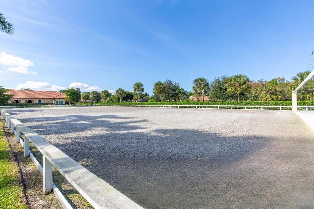 Image 42 of property listing at 14943 Paddock Drive, Wellington, FL 33414