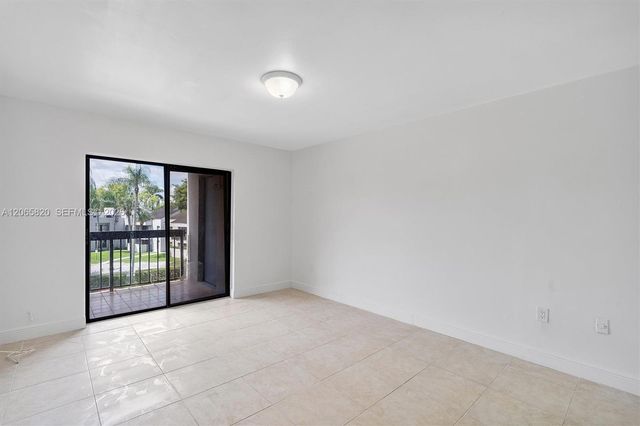 13255 SW 88th Lane 302-CS, Miami, FL 33186
