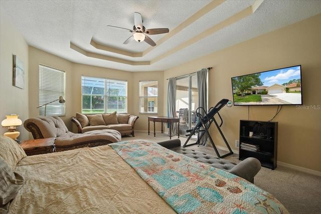 24 LAKESIDE PLACE W, Palm Coast, FL 32137