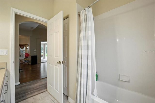 24 LAKESIDE PLACE W, Palm Coast, FL 32137