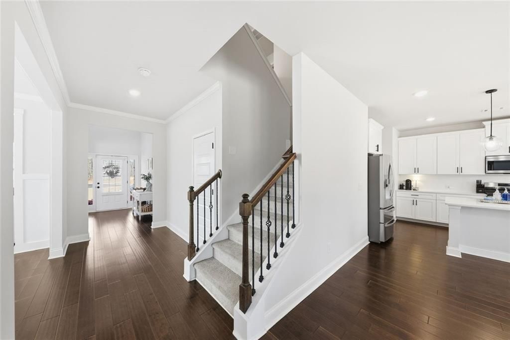 Image 3 of property listing at 4125 Golden Knoll Road, Cumming, GA 30028