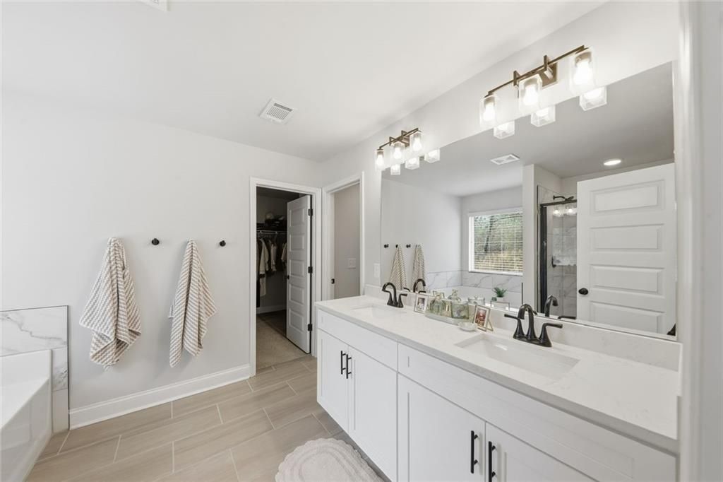 Image 36 of property listing at 4125 Golden Knoll Road, Cumming, GA 30028