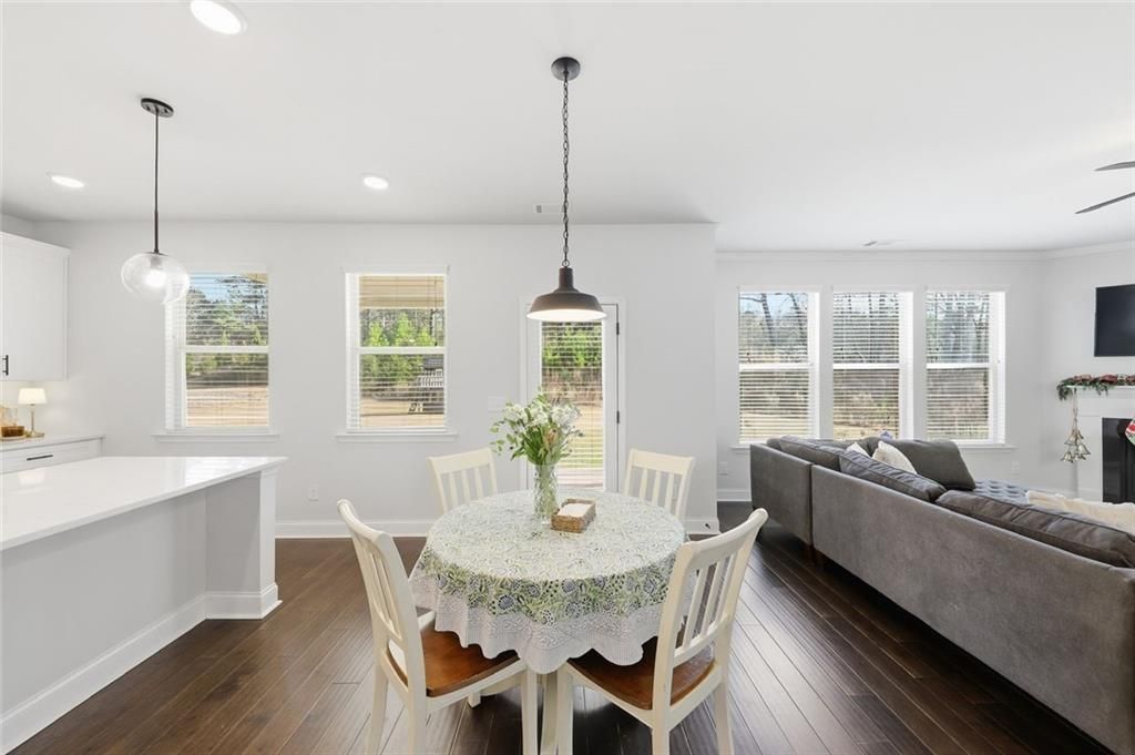 Image 9 of property listing at 4125 Golden Knoll Road, Cumming, GA 30028