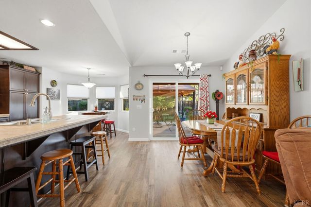 1431 W Ambassador Way, Hanford, CA 93230