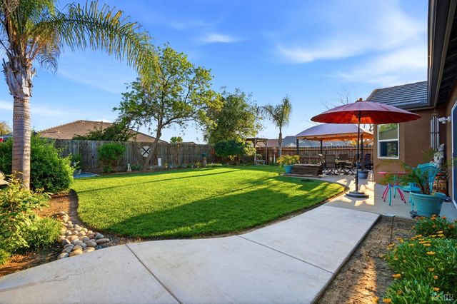 1431 W Ambassador Way, Hanford, CA 93230