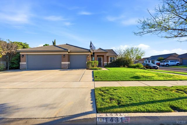 1431 W Ambassador Way, Hanford, CA 93230