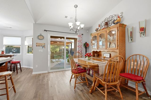 1431 W Ambassador Way, Hanford, CA 93230