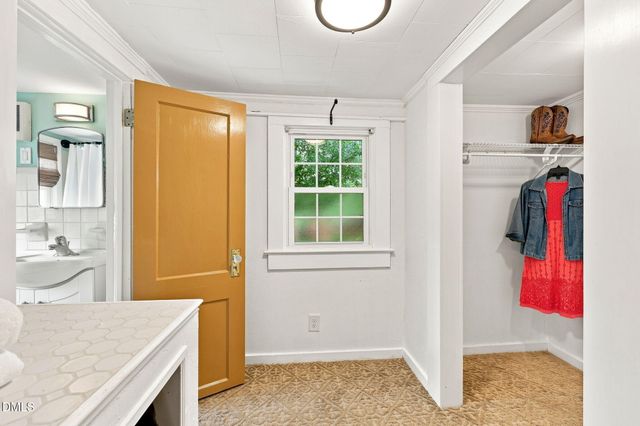 300 Jones Avenue, Hillsborough, NC 27278