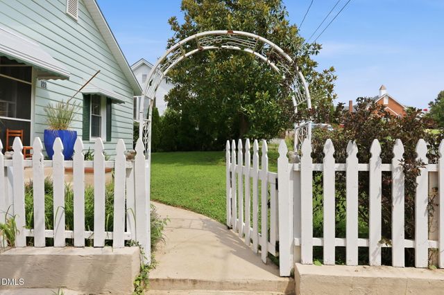 300 Jones Avenue, Hillsborough, NC 27278