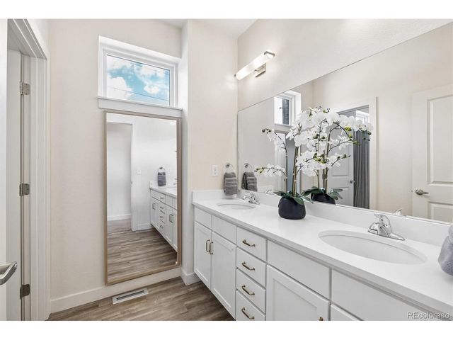 790 24th St, Denver, CO 80205