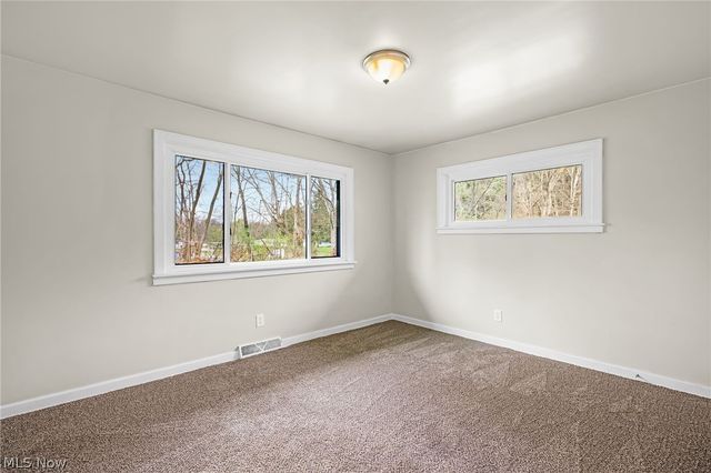 4385 Rex Lake Drive, New Franklin, OH 44319