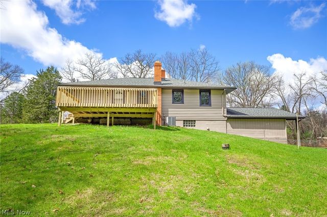 4385 Rex Lake Drive, New Franklin, OH 44319
