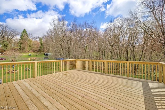 4385 Rex Lake Drive, New Franklin, OH 44319