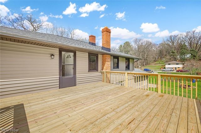 4385 Rex Lake Drive, New Franklin, OH 44319