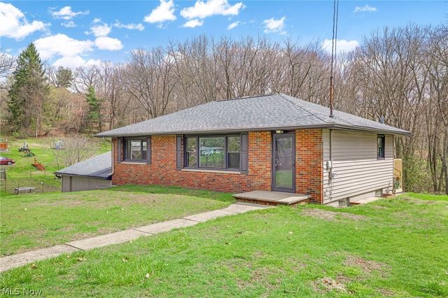 4385 Rex Lake Drive, New Franklin, OH 44319