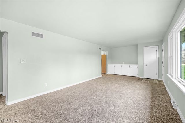 4385 Rex Lake Drive, New Franklin, OH 44319
