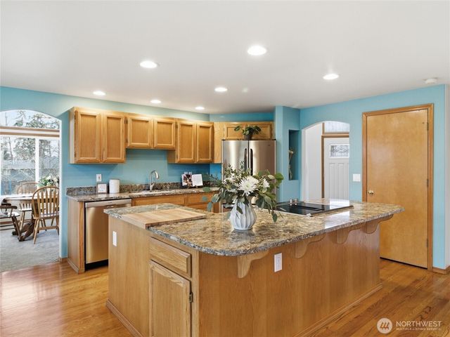 13912 108th Avenue Ct E, Puyallup, WA 98374