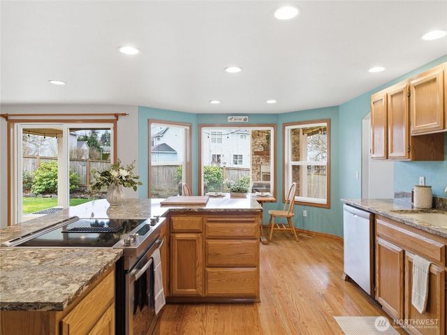 13912 108th Avenue Ct E, Puyallup, WA 98374