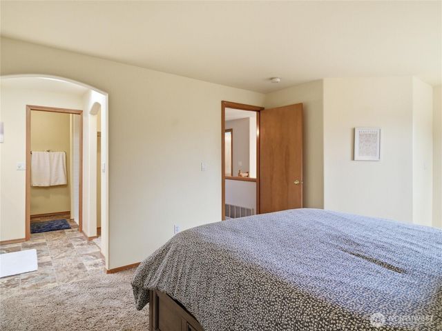 13912 108th Avenue Ct E, Puyallup, WA 98374