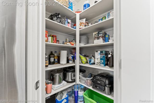 400 Whitewater Street, Milford Village, MI 48381