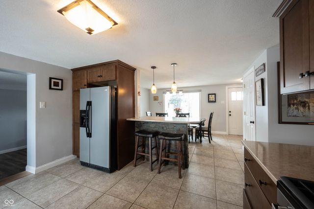 7944 W 1000 S, Fortville, IN 46040