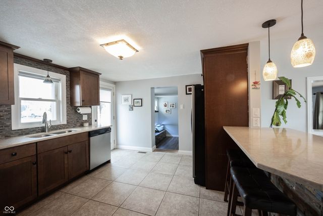 7944 W 1000 S, Fortville, IN 46040