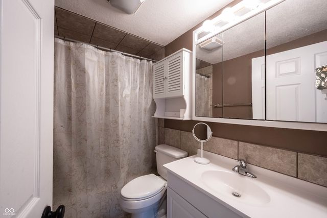 7944 W 1000 S, Fortville, IN 46040