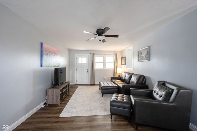 7944 W 1000 S, Fortville, IN 46040