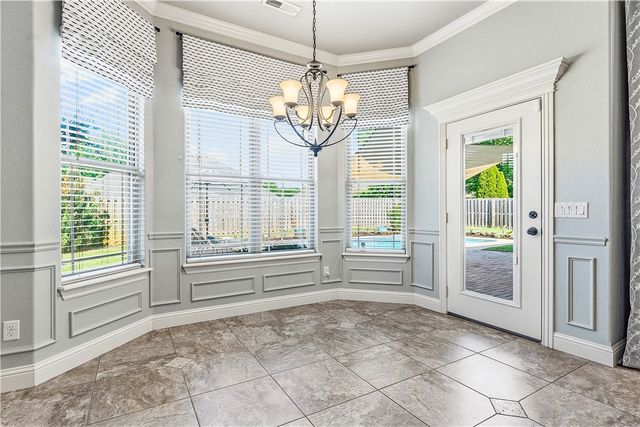 3657 N Lalique Lane, Fayetteville, AR 72704