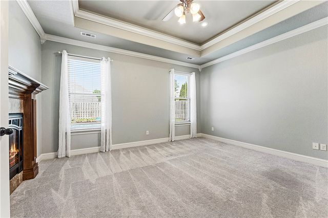3657 N Lalique Lane, Fayetteville, AR 72704