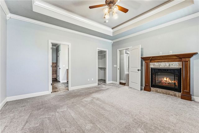 3657 N Lalique Lane, Fayetteville, AR 72704