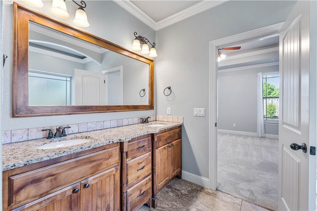 3657 N Lalique Lane, Fayetteville, AR 72704