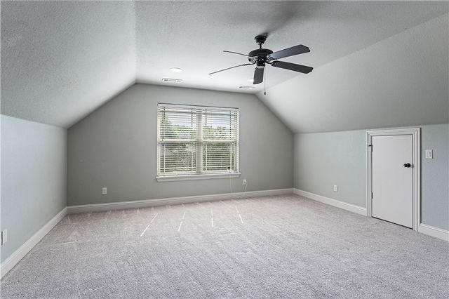 3657 N Lalique Lane, Fayetteville, AR 72704