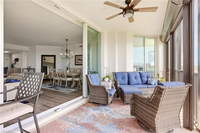 425 Cove Tower DR 1002, Naples, FL 34110