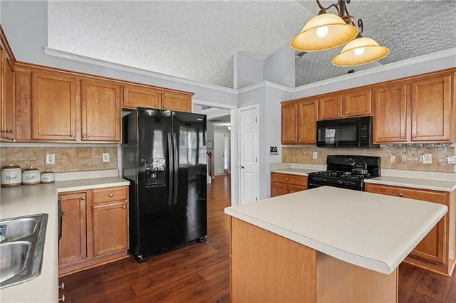 240 Valley Brook Drive, Covington, GA 30016