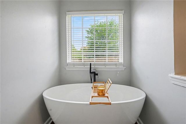 240 Valley Brook Drive, Covington, GA 30016