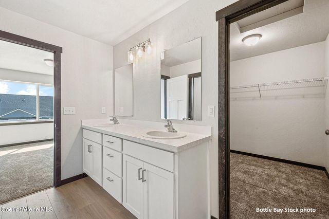 11834 N ENTWISTLE WAY, Rathdrum, ID 83858