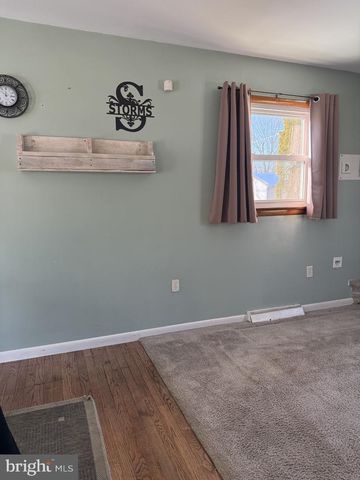 190 DARR AVE, Carlisle, PA 17013